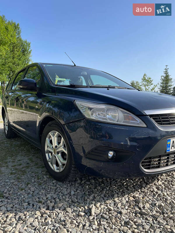 Універсал Ford Focus 2010 в Івано-Франківську
