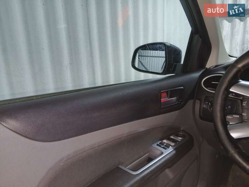 Універсал Ford Focus 2008 в Самборі