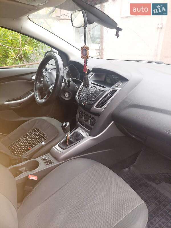 Універсал Ford Focus 2013 в Чернігові
