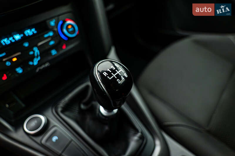 Седан Ford Focus 2017 в Києві