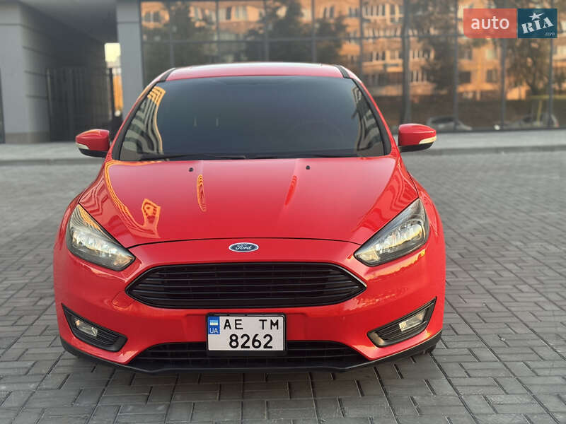 Хэтчбек Ford Focus 2015 в Днепре