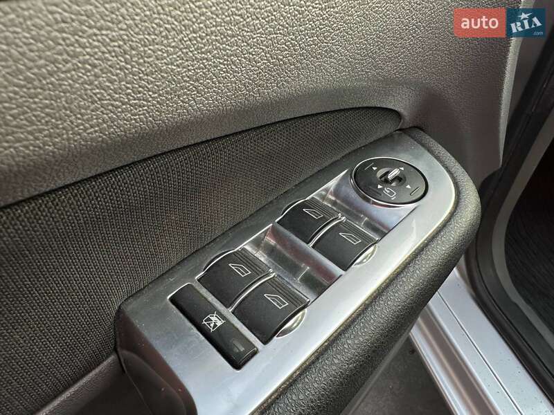 Хэтчбек Ford Focus 2011 в Киеве фото 16 Хэтчбек Ford Focus 2011 в Киеве