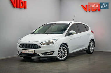 Хэтчбек Ford Focus 2015 в Киеве