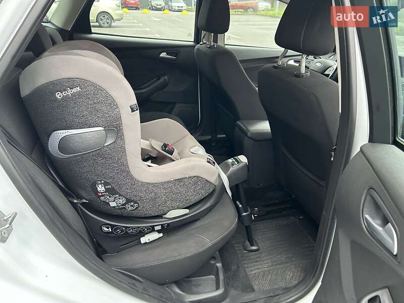 Універсал Ford Focus 2015 в Києві фото 16 Універсал Ford Focus 2015 в Києві
