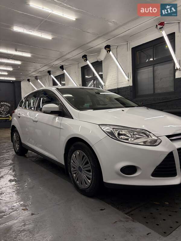 Хэтчбек Ford Focus 2013 в Днепре фото 5 Хэтчбек Ford Focus 2013 в Днепре