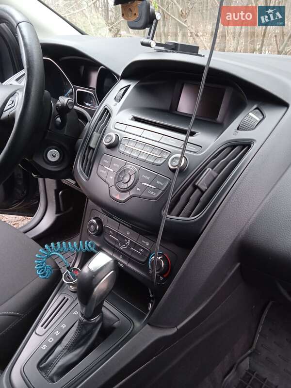 Хэтчбек Ford Focus 2015 в Львове фото 22 Хэтчбек Ford Focus 2015 в Львове