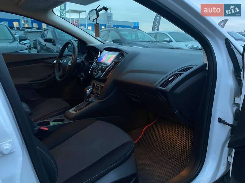 Хэтчбек Ford Focus 2013 в Киеве