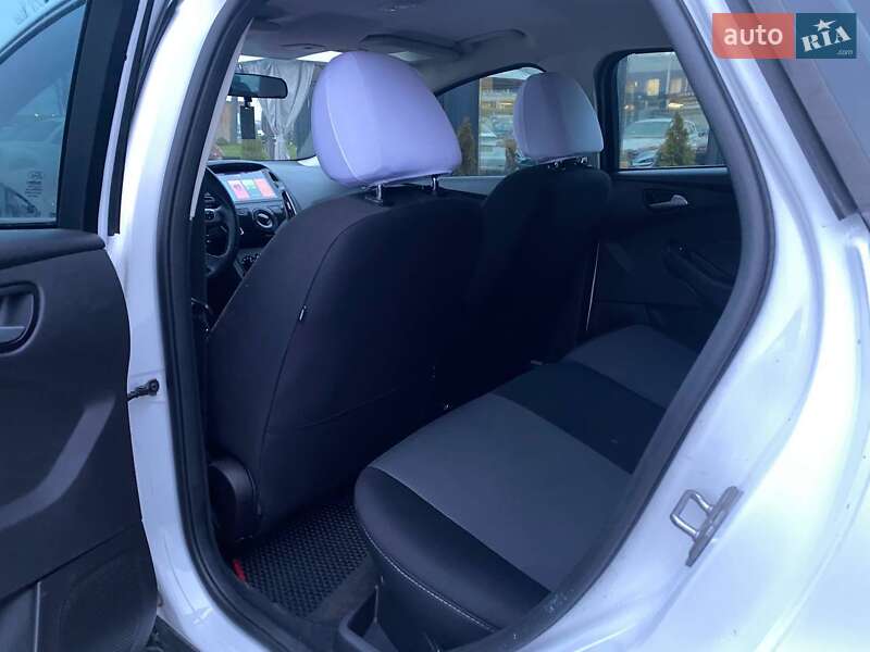 Хэтчбек Ford Focus 2013 в Киеве