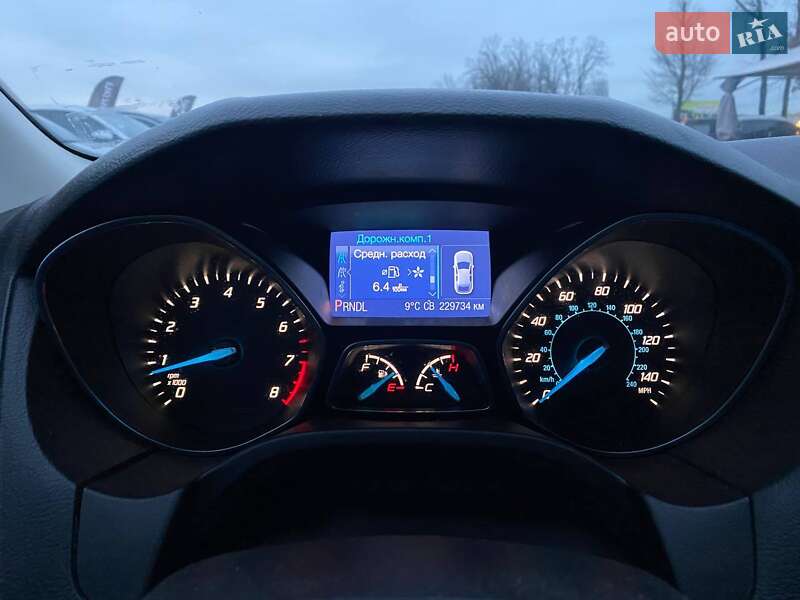 Хэтчбек Ford Focus 2013 в Киеве