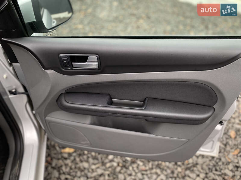 Универсал Ford Focus 2009 в Луцке