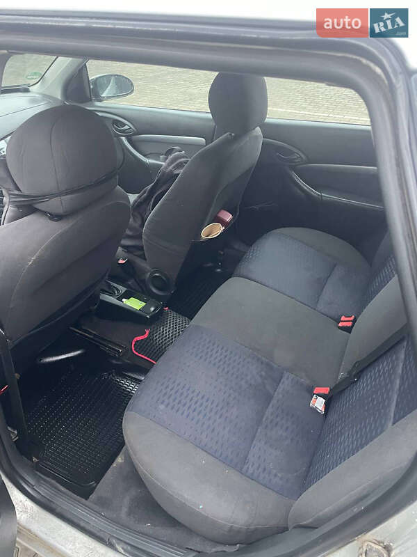 Универсал Ford Focus 2001 в Луцке фото 11 Универсал Ford Focus 2001 в Луцке