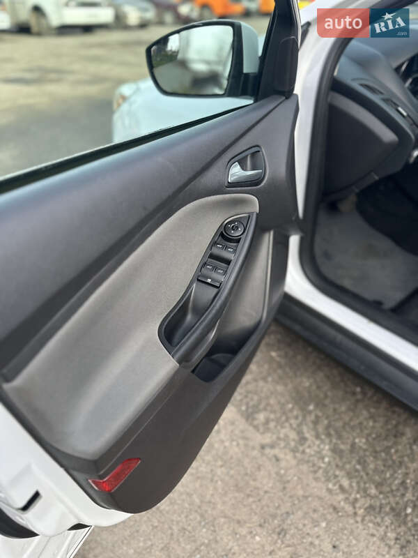 Хетчбек Ford Focus 2014 в Одесі