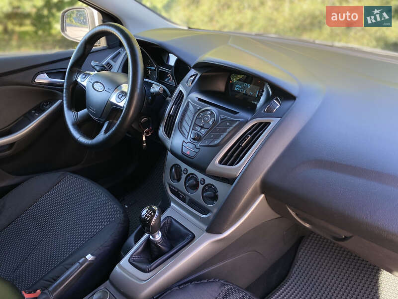 Универсал Ford Focus 2013 в Киеве