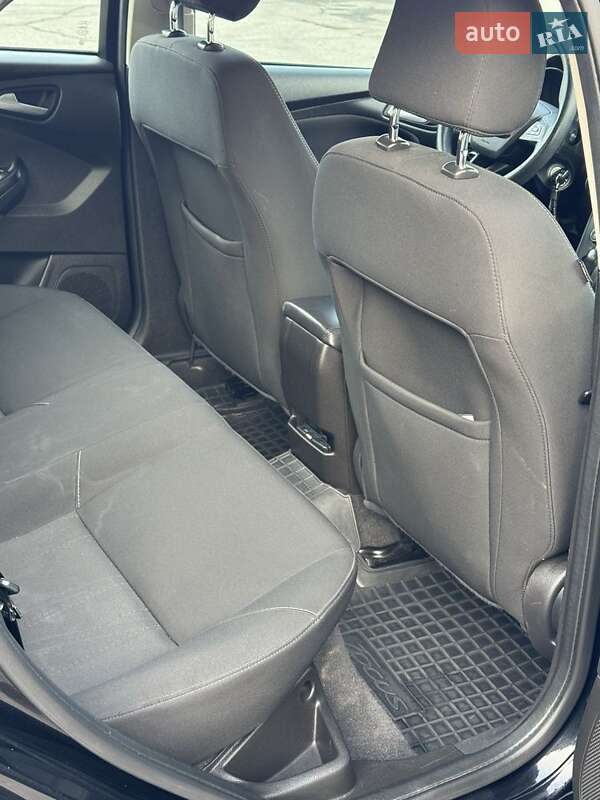 Седан Ford Focus 2016 в Ужгороде фото 15 Седан Ford Focus 2016 в Ужгороде