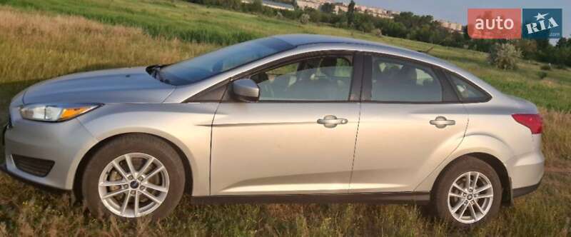 Седан Ford Focus 2018 в Горішніх Плавнях