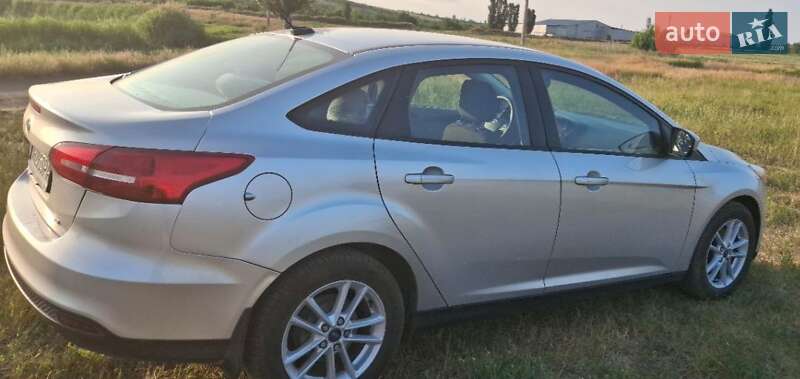 Седан Ford Focus 2018 в Горішніх Плавнях