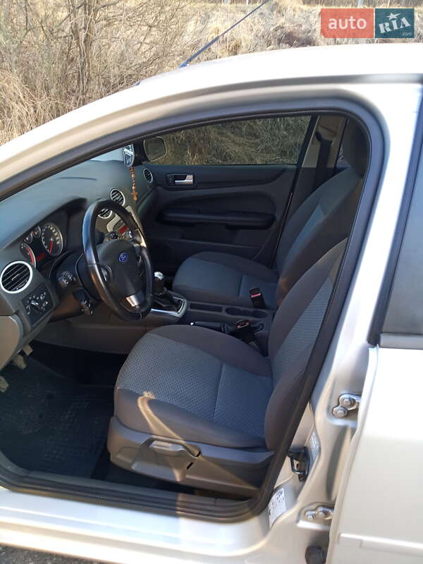 Хэтчбек Ford Focus 2007 в Ужгороде фото 6 Хэтчбек Ford Focus 2007 в Ужгороде