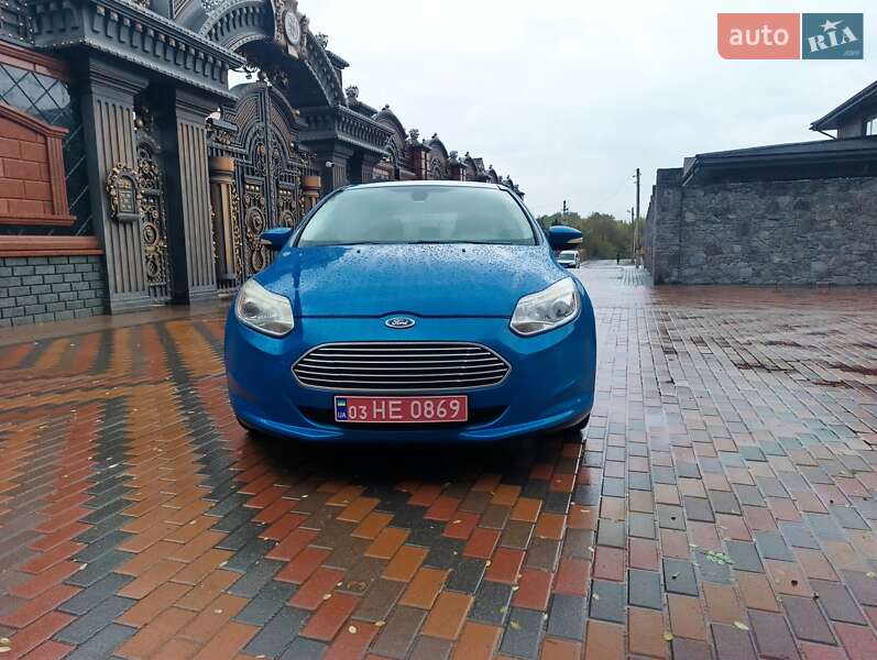 Хэтчбек Ford Focus 2012 в Звягеле