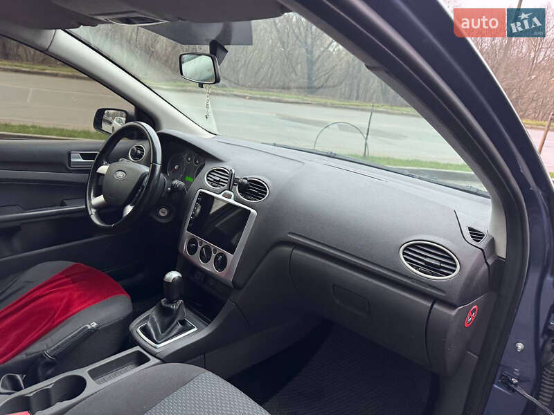 Седан Ford Focus 2006 в Хмельницком фото 27 Седан Ford Focus 2006 в Хмельницком