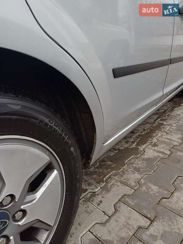 Универсал Ford Focus 2006 в Киеве фото 12 Универсал Ford Focus 2006 в Киеве