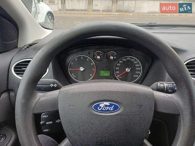 Универсал Ford Focus 2006 в Киеве фото 17 Универсал Ford Focus 2006 в Киеве