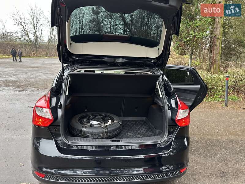 Хэтчбек Ford Focus 2012 в Львове фото 12 Хэтчбек Ford Focus 2012 в Львове