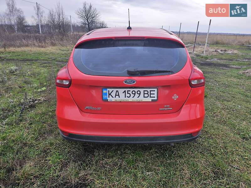 Хэтчбек Ford Focus 2014 в Киеве