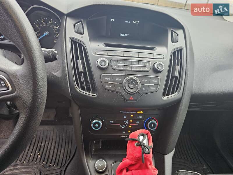 Хэтчбек Ford Focus 2014 в Киеве