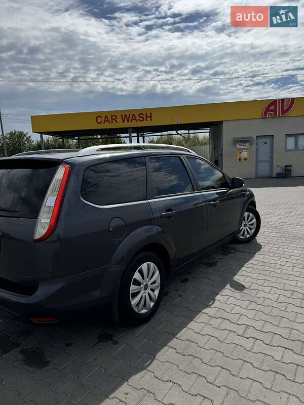 Универсал Ford Focus 2010 в Луцке