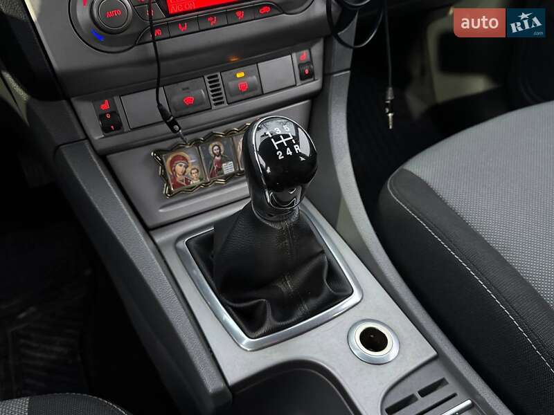 Хетчбек Ford Focus 2010 в Києві фото 18 Хетчбек Ford Focus 2010 в Києві