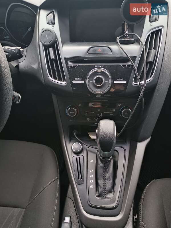Хэтчбек Ford Focus 2016 в Киеве