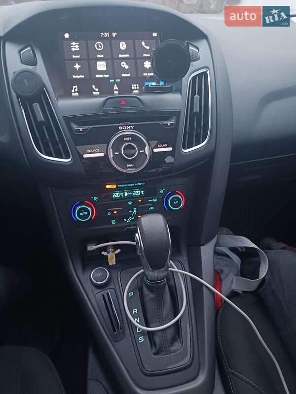 Хэтчбек Ford Focus 2016 в Киеве