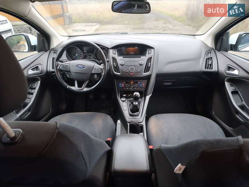 Хэтчбек Ford Focus 2016 в Геронимовка