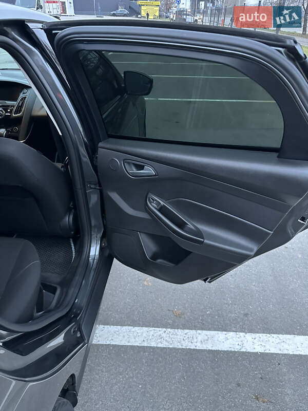 Седан Ford Focus 2018 в Киеве фото 14 Седан Ford Focus 2018 в Киеве