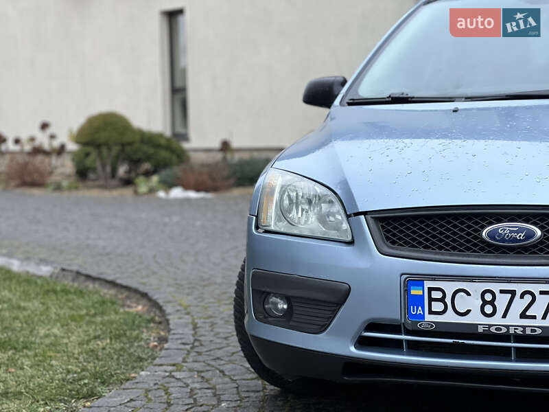 Седан Ford Focus 2006 в Жовкві