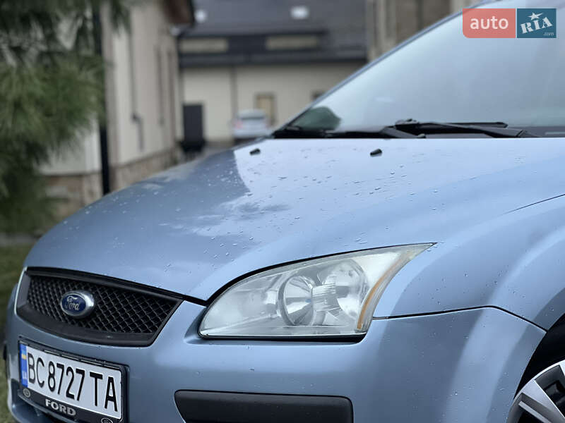 Седан Ford Focus 2006 в Жовкві