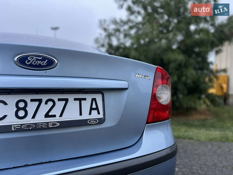Седан Ford Focus 2006 в Жовкві