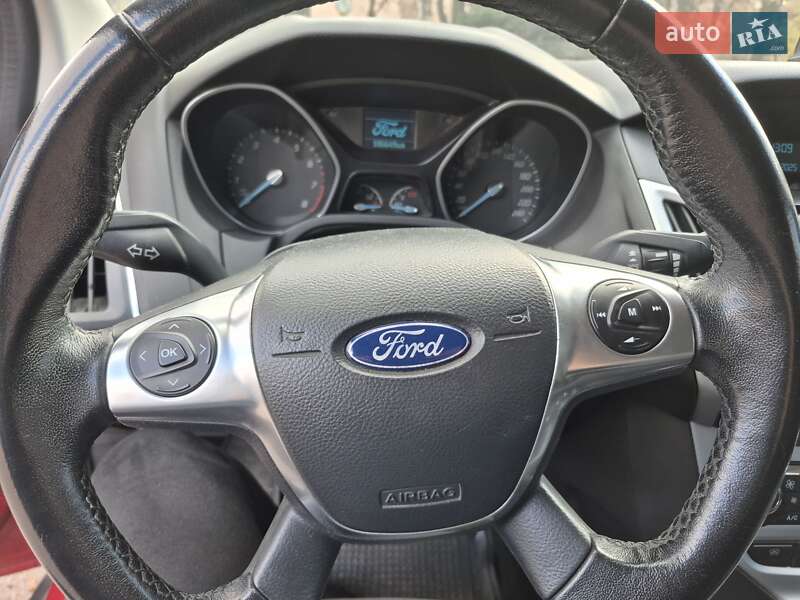 Хэтчбек Ford Focus 2012 в Кривом Роге