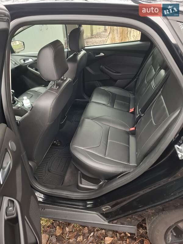 Седан Ford Focus 2016 в Киеве фото 13 Седан Ford Focus 2016 в Киеве