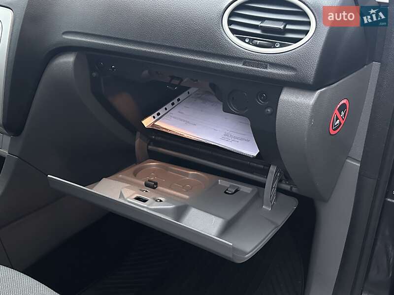 Универсал Ford Focus 2010 в Любешове