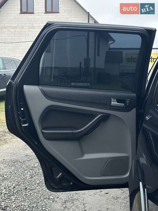 Универсал Ford Focus 2010 в Любешове