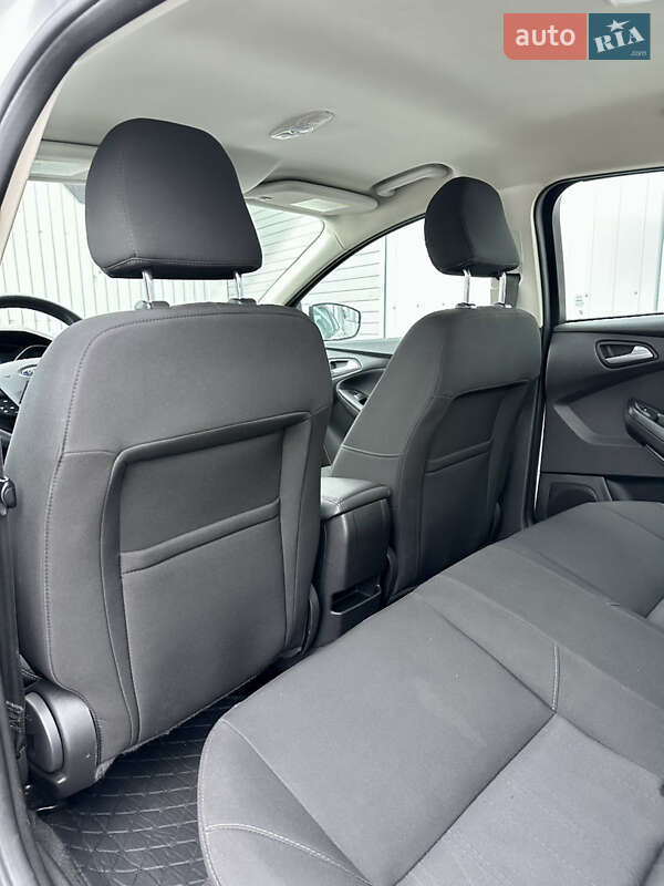 Седан Ford Focus 2017 в Києві