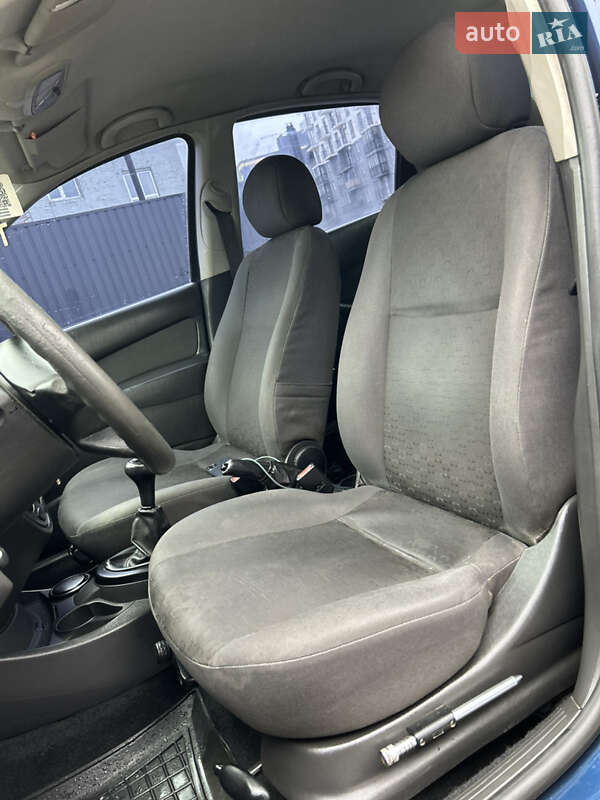 Седан Ford Focus 2002 в Львове фото 16 Седан Ford Focus 2002 в Львове