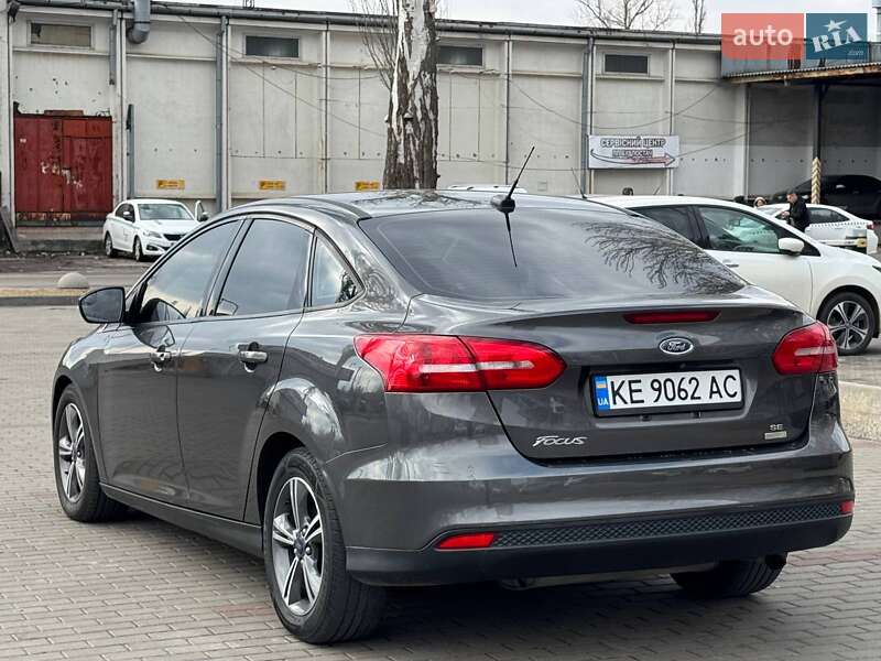 Седан Ford Focus 2017 в Дніпрі