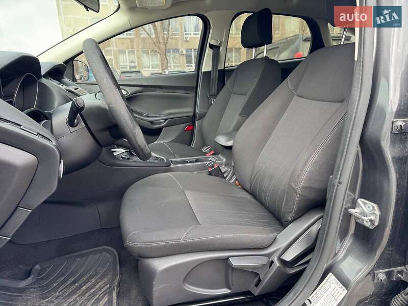 Седан Ford Focus 2017 в Дніпрі