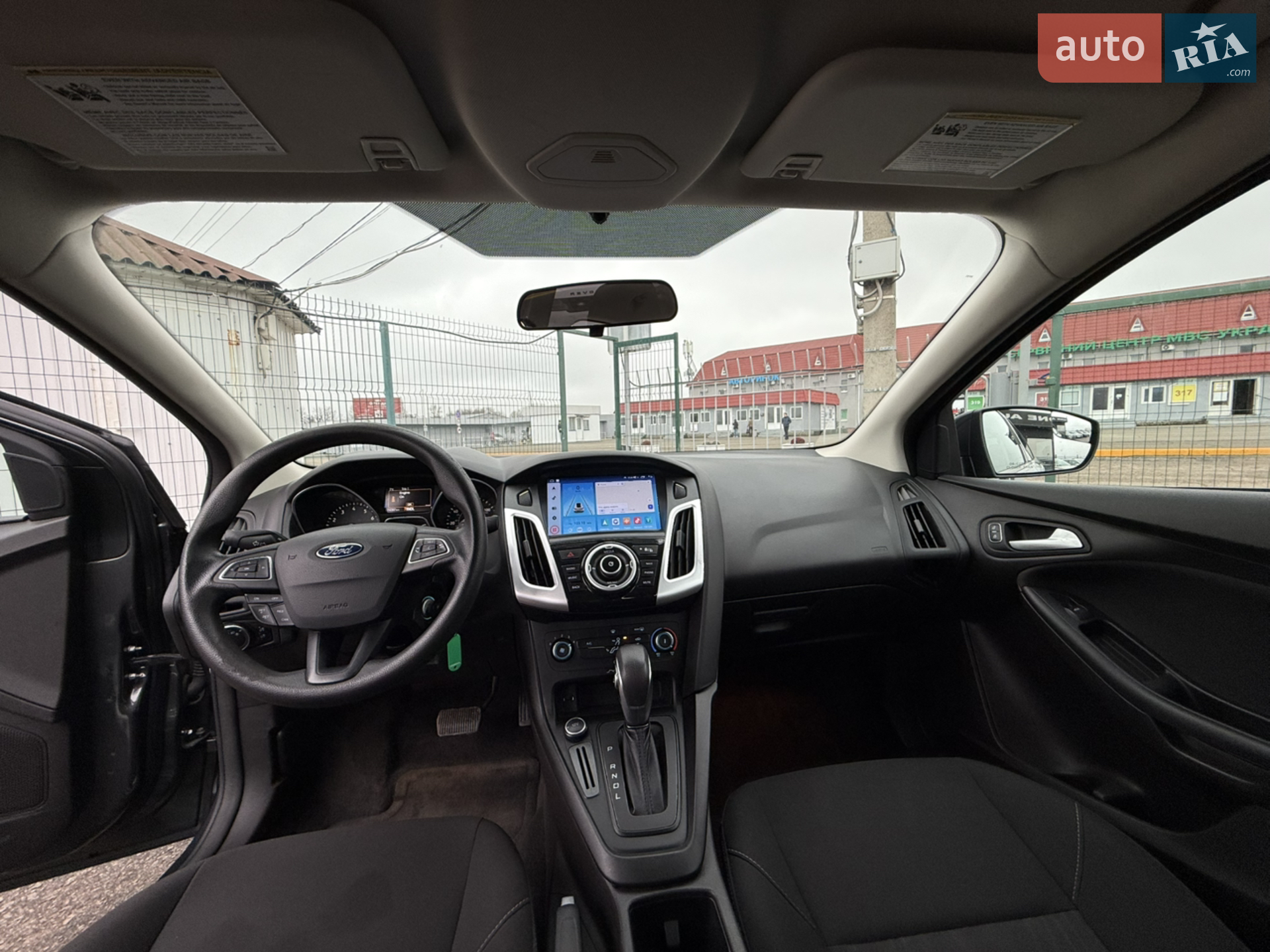 2017 Ford Focus - мініатюра 19