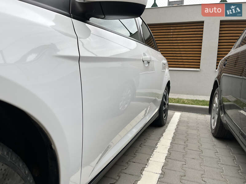 Седан Ford Focus 2015 в Хмельницком фото 6 Седан Ford Focus 2015 в Хмельницком