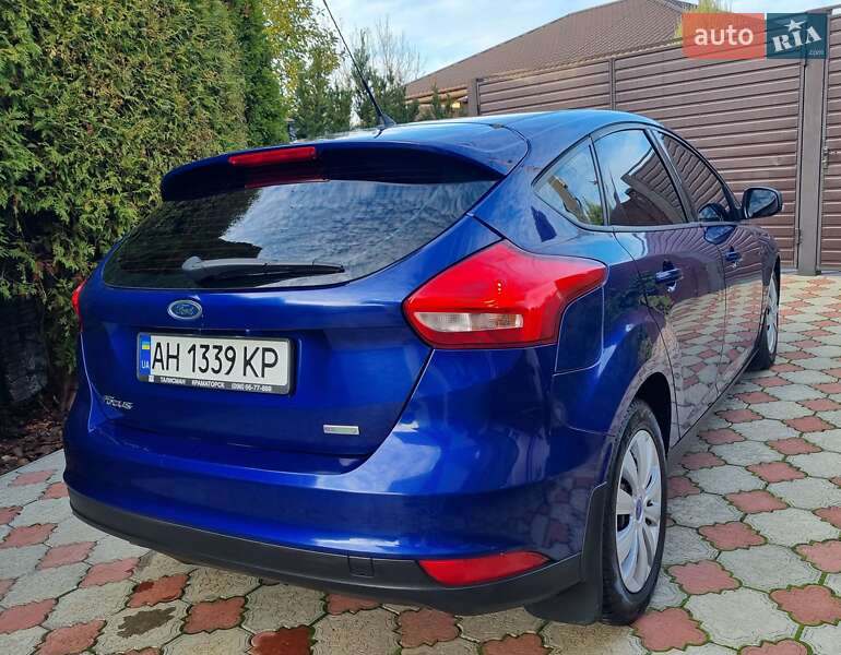 Хэтчбек Ford Focus 2015 в Харькове
