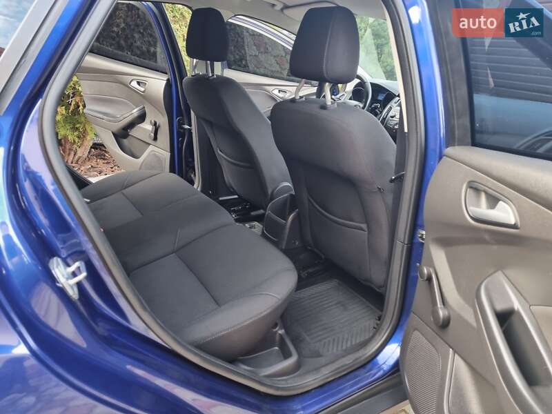 Хэтчбек Ford Focus 2015 в Харькове