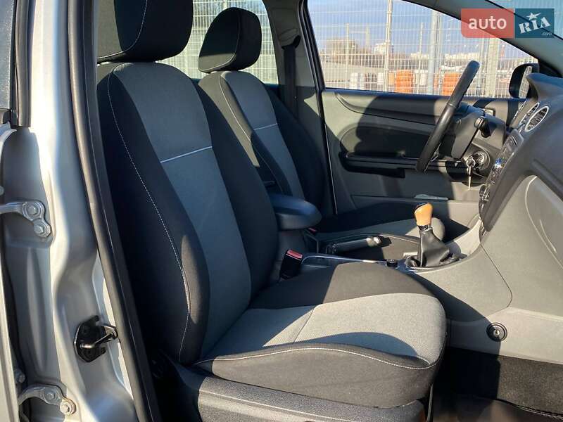 Хэтчбек Ford Focus 2010 в Львове фото 14 Хэтчбек Ford Focus 2010 в Львове